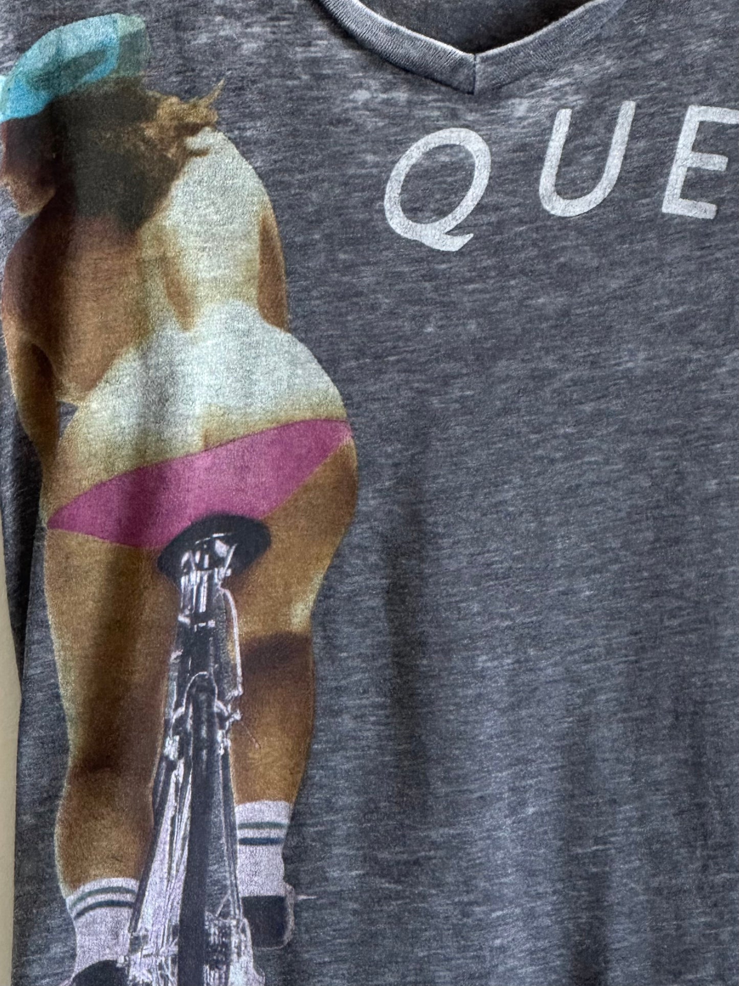 Queen "Fat Bottomed Girls" t-shirt